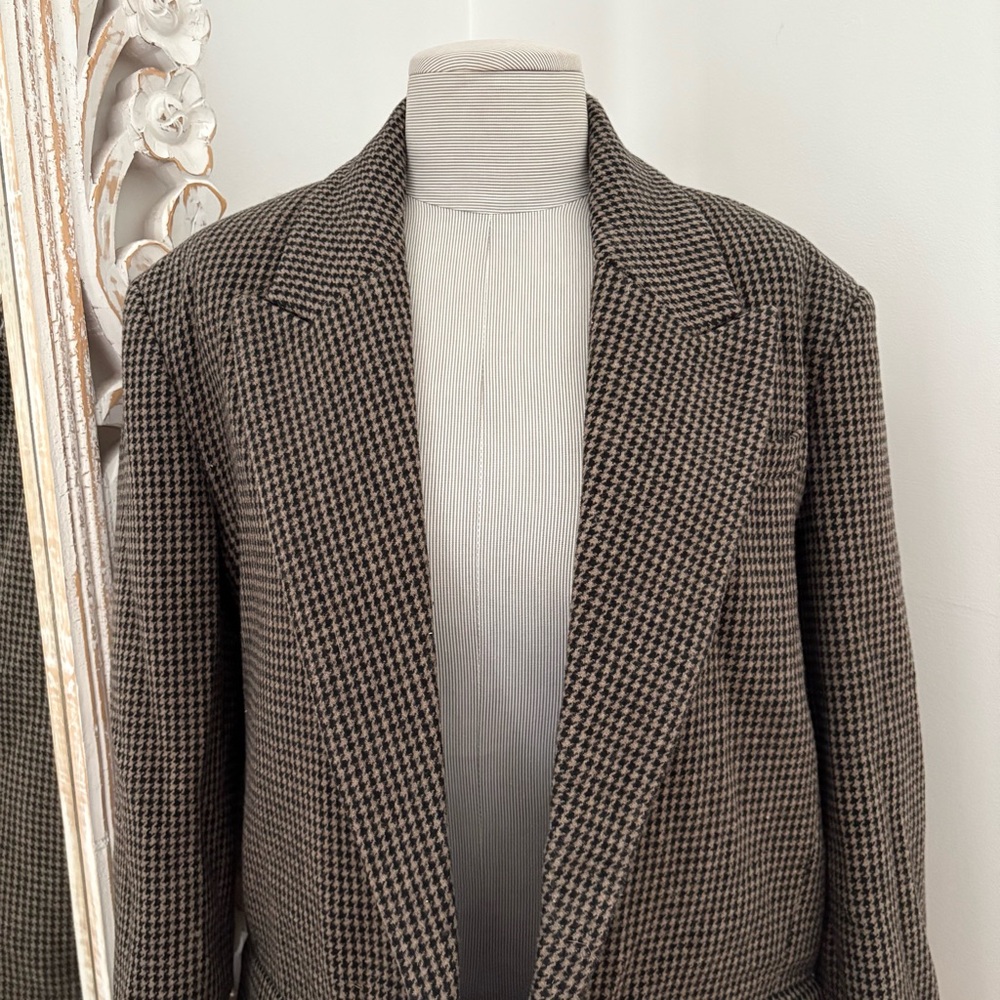 Zara Black and Cream Houndstooth Jacket